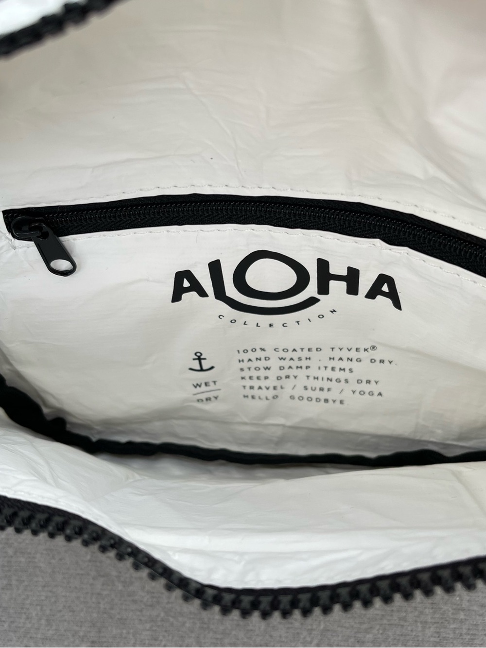 ALOHA Collection White Mini Hip Fanny Pack NWT Splash-Proof Durable Lightweight - Picture 9 of 16